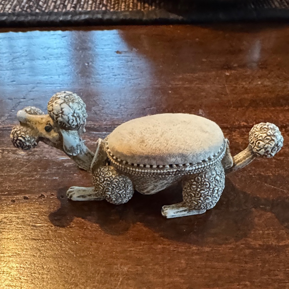 Vintage  Bobblehead Poodle Pin Cushion - Beige Decorative Sewing Accessory